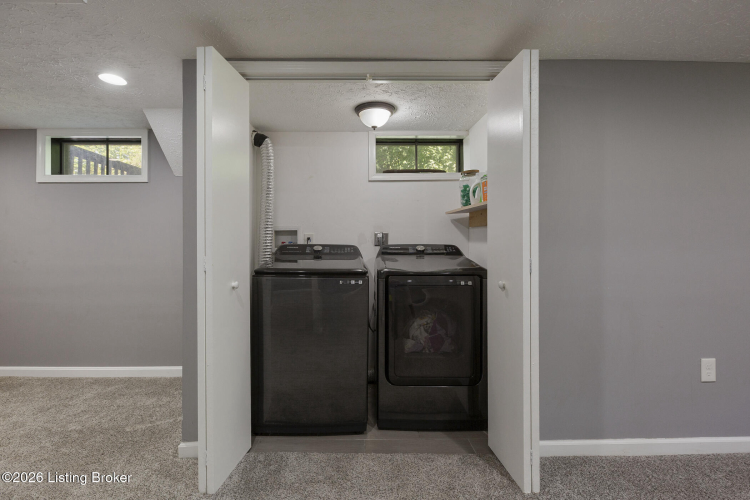 Listing Image 20