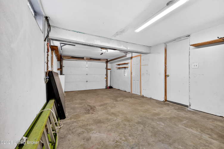Listing Image 46