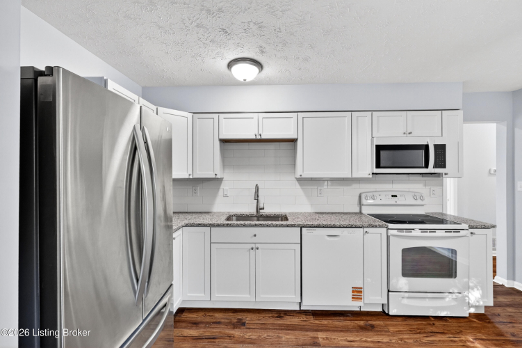 Listing Image 14