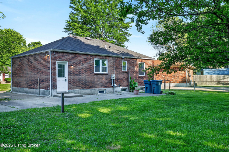 Listing Image 36