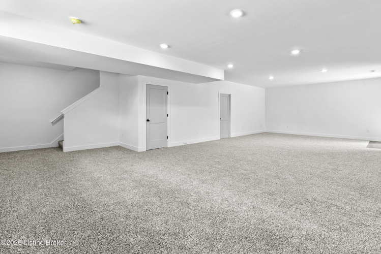 Listing Image 37