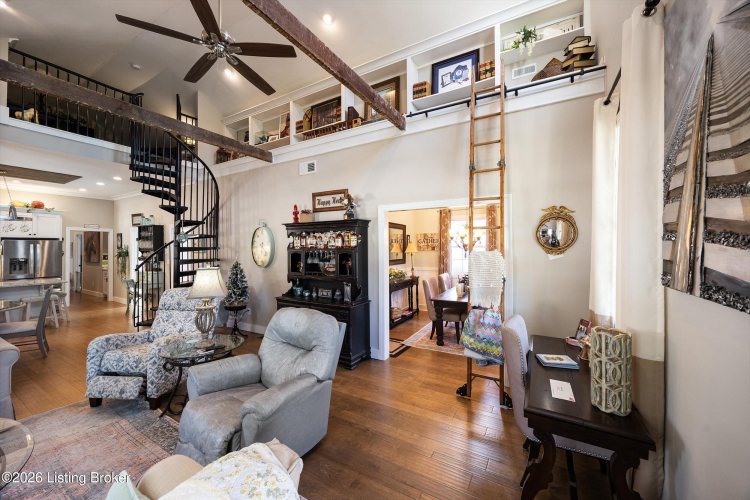 Listing Image 12