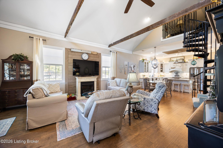 Listing Image 15