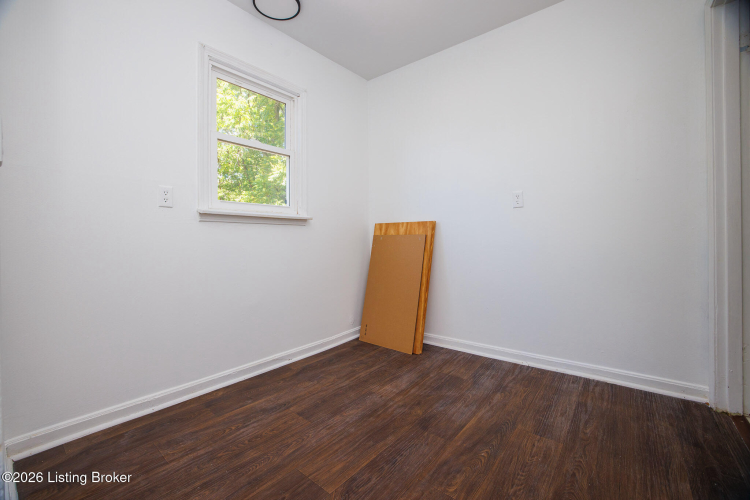 Listing Image 64