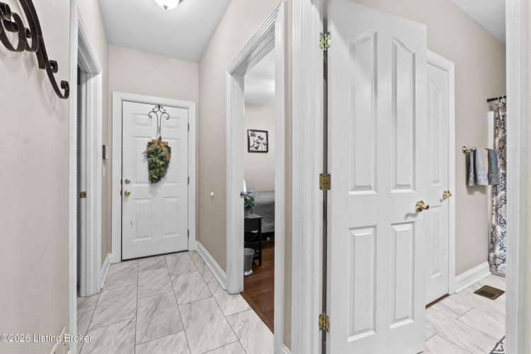Listing Image 58