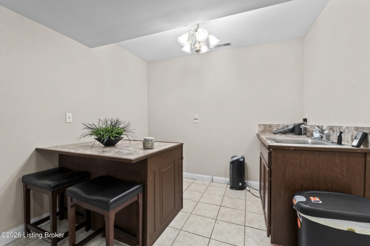 Listing Image 87