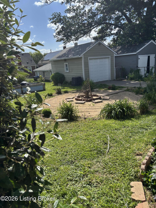 Listing Image 10