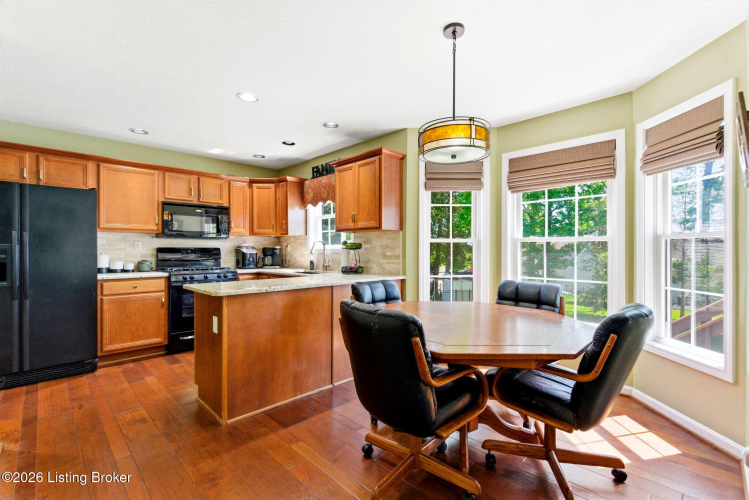 Listing Image 12