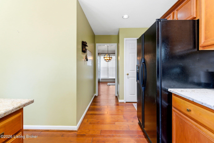 Listing Image 18