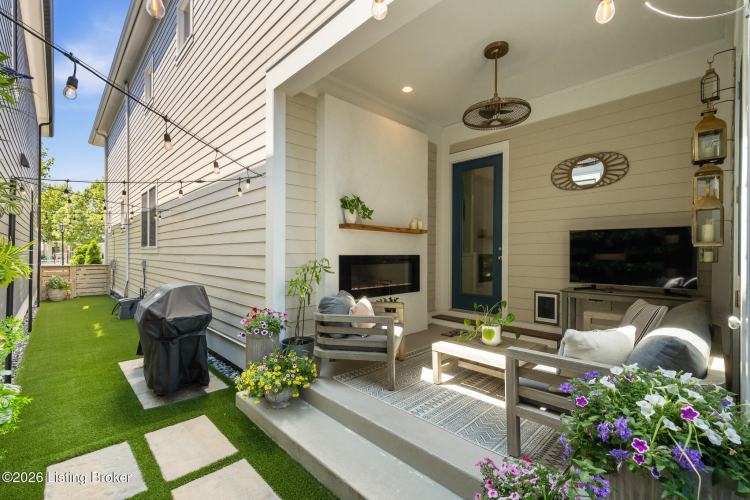 Listing Image 56