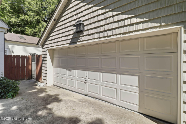 Listing Image 37