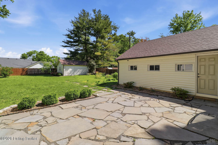 Listing Image 42