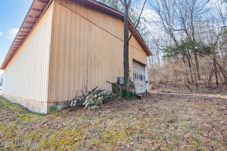 Listing Image 82
