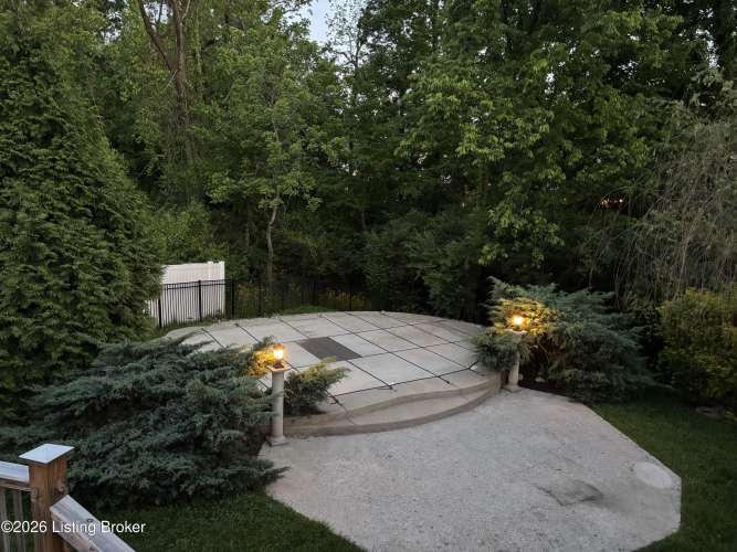 Listing Image 10