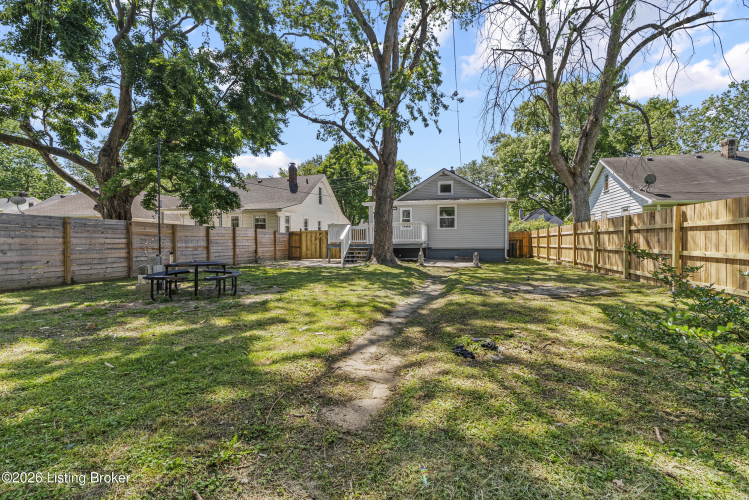 Listing Image 16