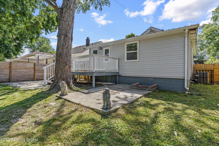 Listing Image 17