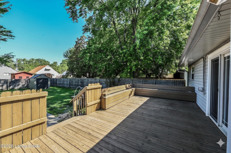 Listing Image 12