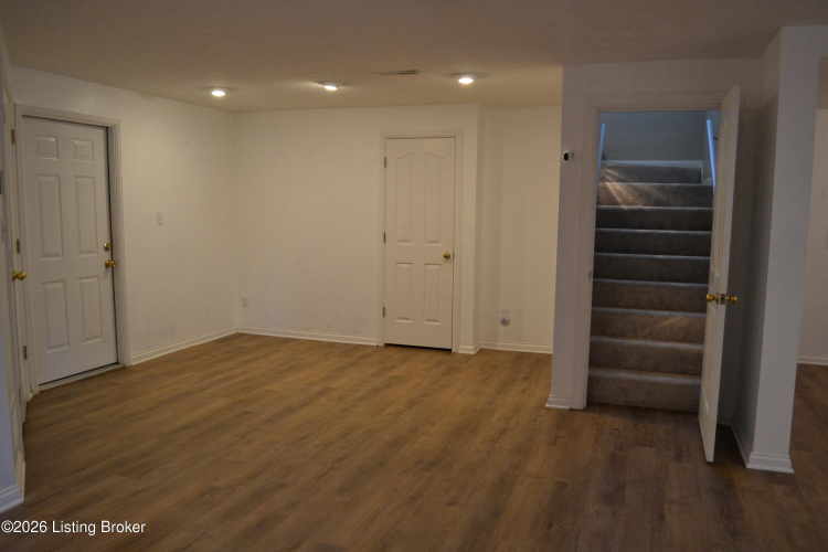 Listing Image 58