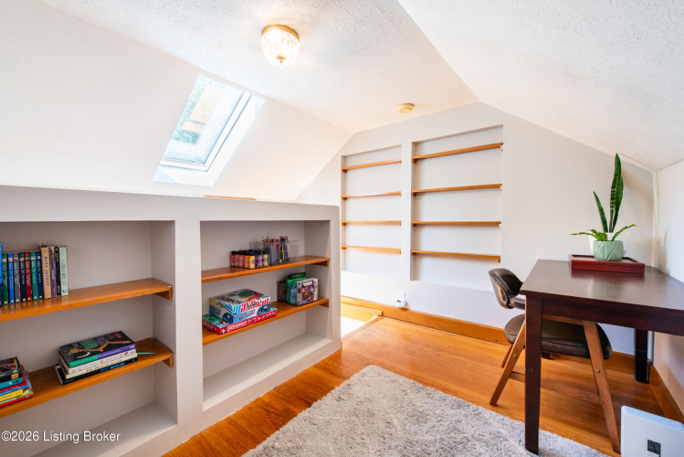 Listing Image 13