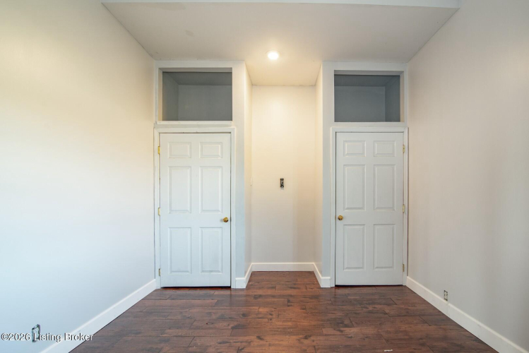 Listing Image 37