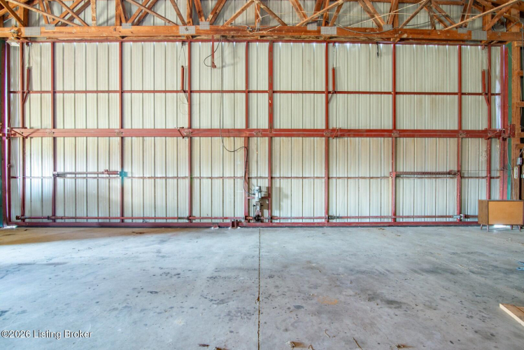 Listing Image 44