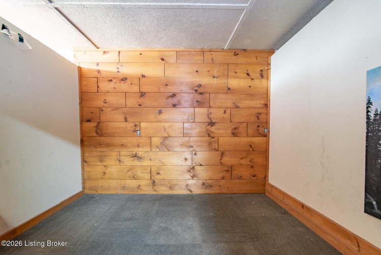 Listing Image 50