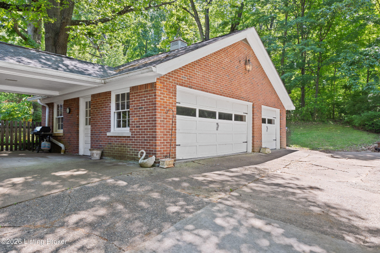 Listing Image 44