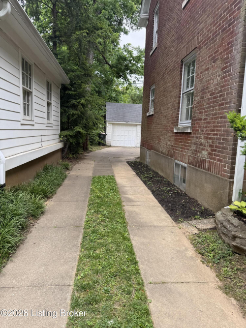 Listing Image 32