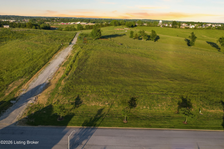 Listing Image 40