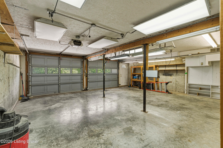 Listing Image 41