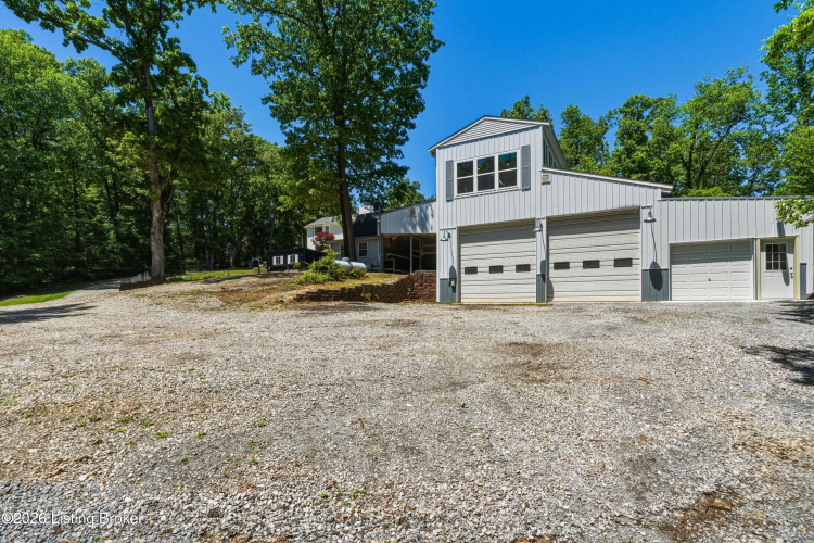Listing Image 50