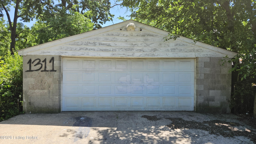 Listing Image 44
