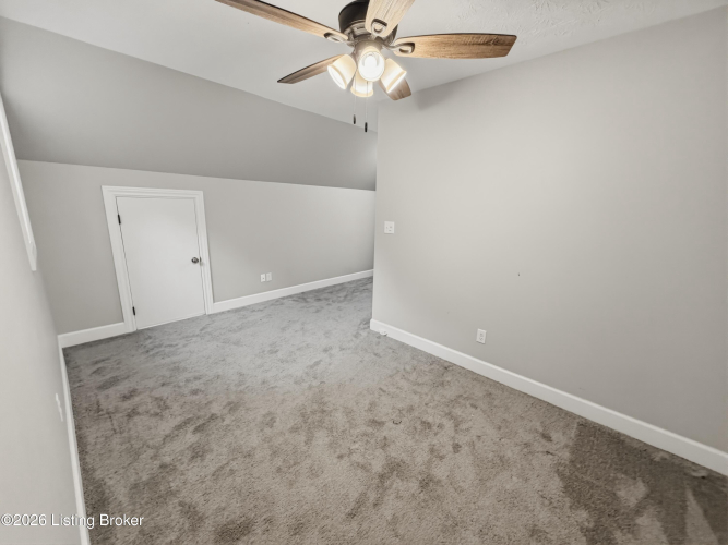 Listing Image 38