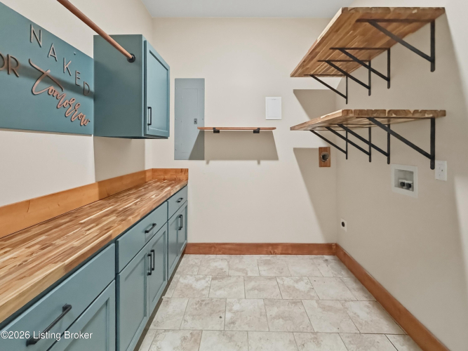 Listing Image 53