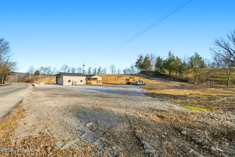 Listing Image 19
