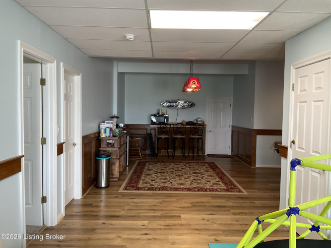 Listing Image 57