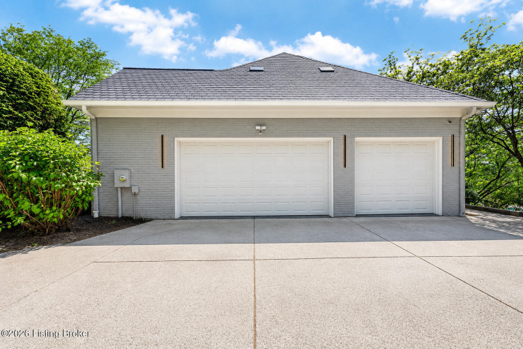 Listing Image 102