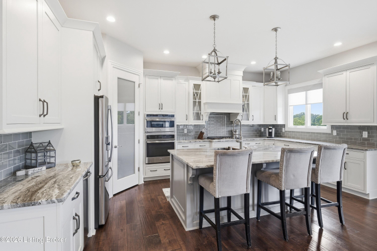 Listing Image 15