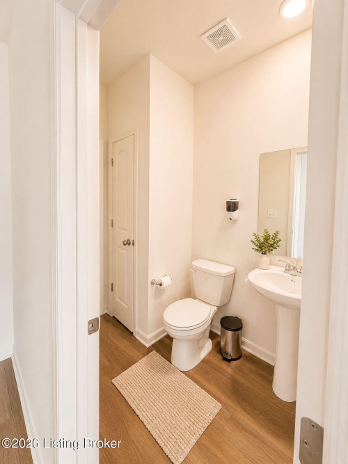 Listing Image 7
