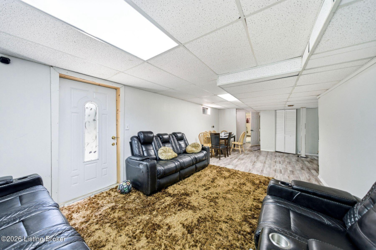 Listing Image 35