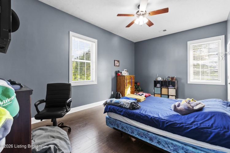 Listing Image 23