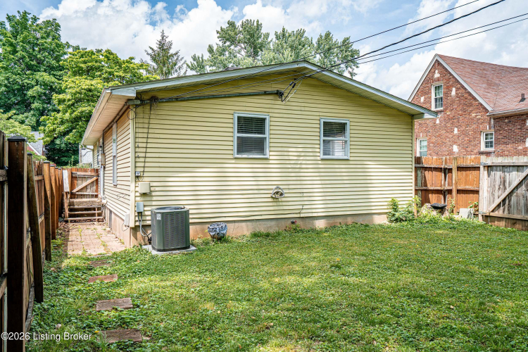 Listing Image 29