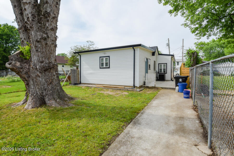 Listing Image 38