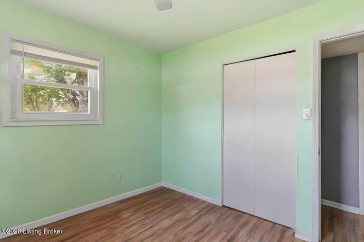 Listing Image 20