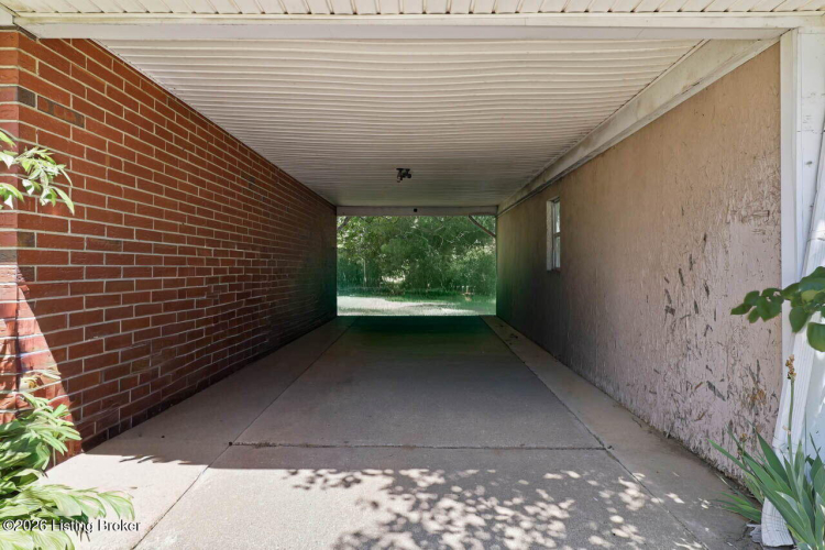 Listing Image 29