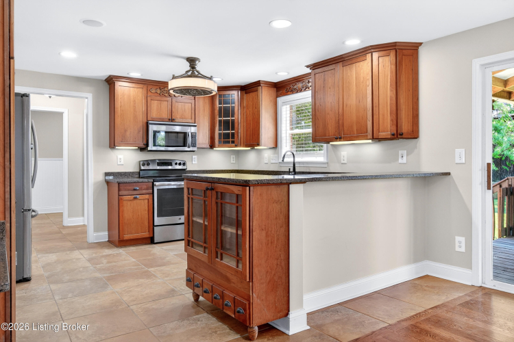 Listing Image 19