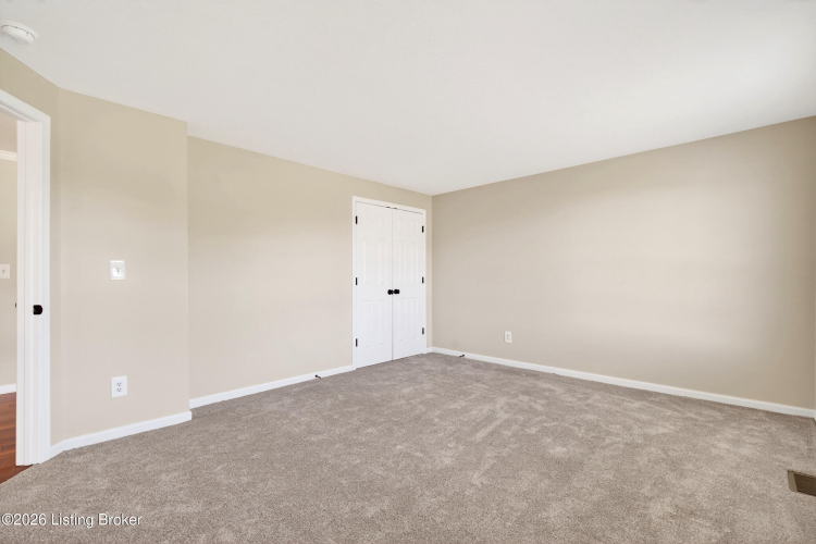 Listing Image 59
