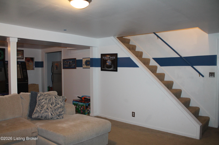 Listing Image 38
