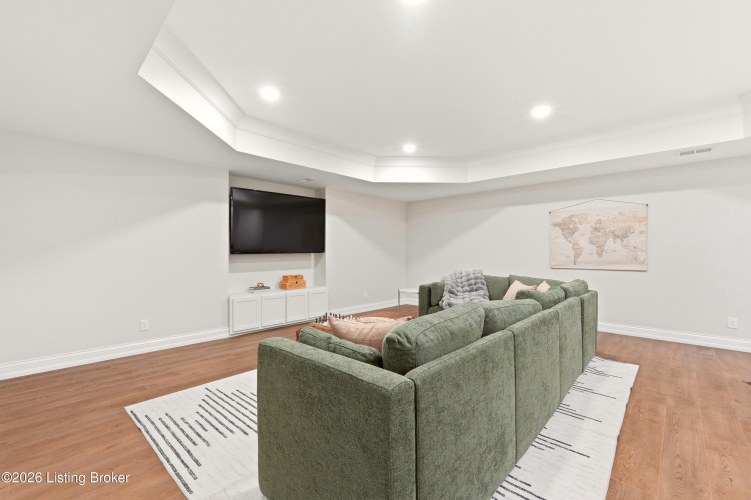 Listing Image 53