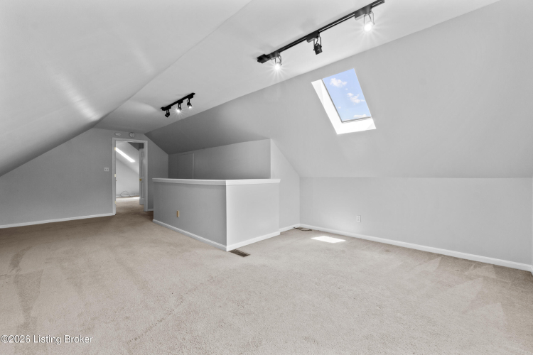 Listing Image 38